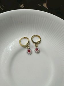 Bead Tiny Flower Earrings