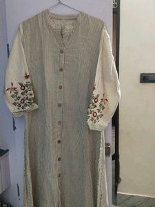 Striped Embroidered Kurta