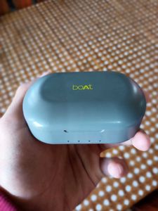 Boat Airdopes 421 Pro