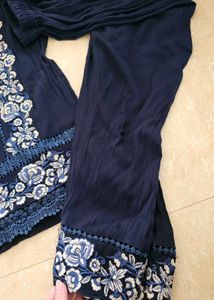 Original Pakistani Suit. Send Offers