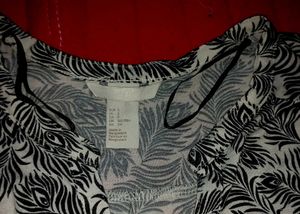 H&amp;M White with black