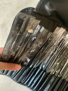 Brand New 34 Makeup Brush Complete Set