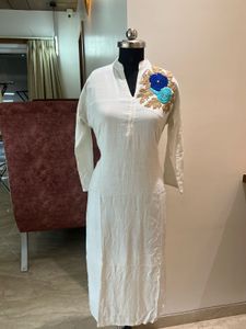 Embroidered White Kurti