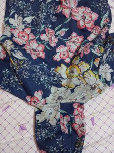 Sweatshirt With Hoodie  For Girls