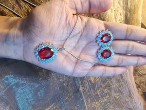 Ad Pendant Set