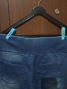 Stylish Blue Jeggings