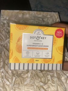 Dot & Key Vitamin C + E Moisturizer