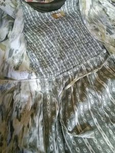 Strechible Cost Dress