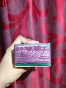 Pilgrim Red Wine Night Gel Cream