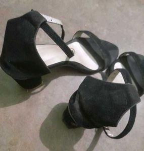 Combo Of 2 Heels