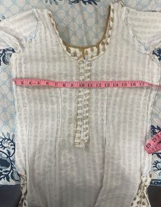 Elegant White &amp; Gold Kurta and Dupatta Set