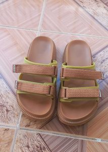 Sandal Type Footware