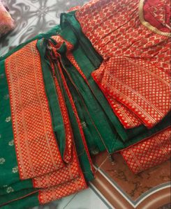 Elegant Green &amp; Red Saree