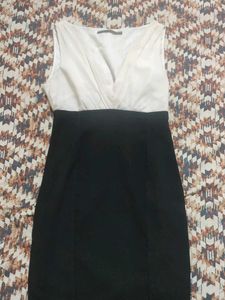 Chic Black & White Sheath Dress