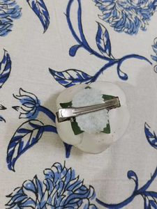 White Rose Clip