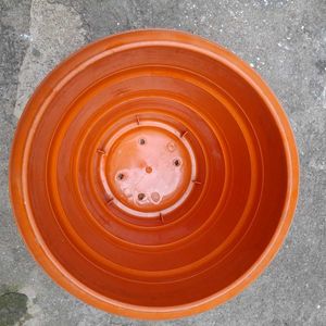 Set of 4 Plastic Flower Pots