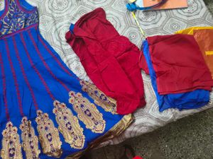 New Blue Embroidered Kurta Set in 38 bust