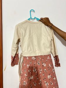 Floral Top With Attached Crop To