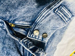 Stylish Bluish jean