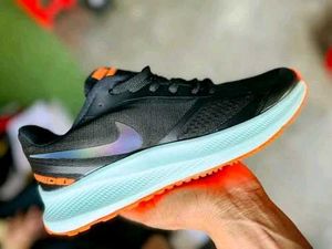 Nike Black and Mint Training Shoes
