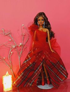 Barbie Holiday 2024 [Brunette]