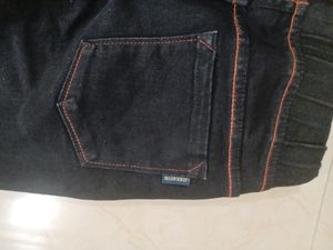 Allen Solly Boys Jegging Fit Stretchable Jeans