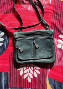 Unisex Black Crossbody Bag