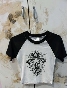 Graphic Star Crop Top