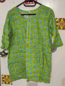 Unused Beautiful Parrot Green Floral Print Short Cotton Kurti Top