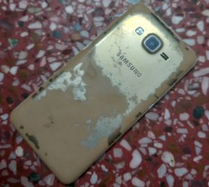 Samsung Galaxy J7 Smart Phone