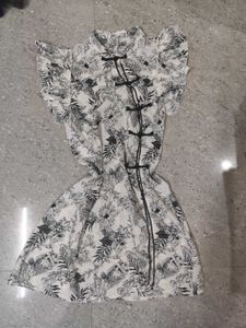 Printed White Ruffle Sleeve Cheongsam