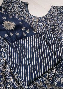 Elegant Floral Print Kurta Set