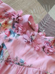 🩷 Floral Top