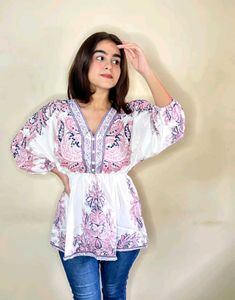 Elegant Patterned Blouse