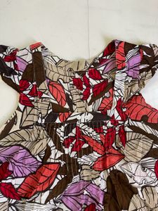 Floral Print Sleeveless Top