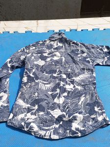 Patterned Long Sleeve Shirt