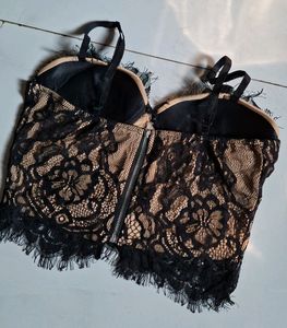 Lace Brellet