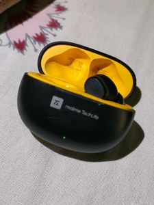 Realme Techlife Earbuds