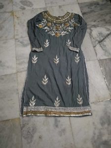 Elegant Grey Embroidered Kurta