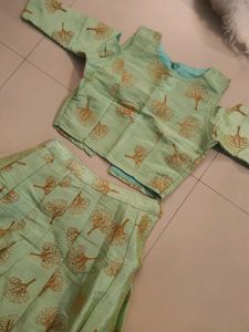 Pista Lengha Off Shoulder
