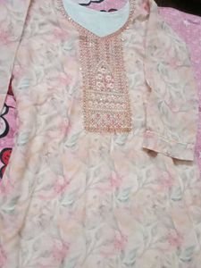 Floral Embroidered Kurta Set