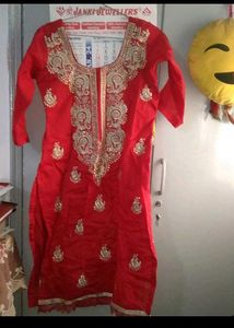 Red Embroidered Kurta