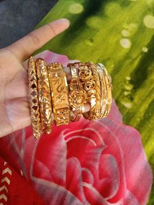 Gold Bangles Set