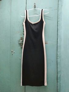 Sleeveless Black Dress