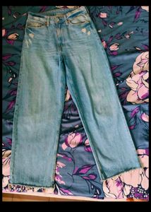 H&amp;M Straight Fit Jeans