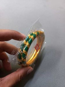 Green &amp; Gold Bangle Set
