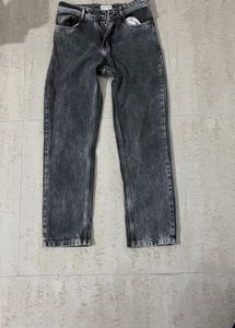 Stone Washed Straight Fit Thrifted Jeans