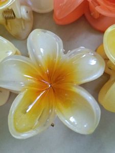 Flower Hair Claw Clips
