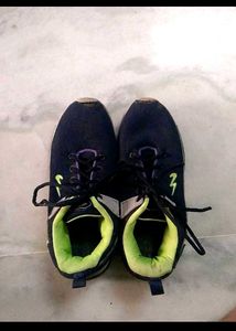 My Product Is Shoes Of Campus Company.