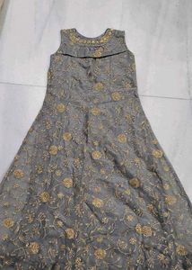 Net Jarrywork Heavy Gown